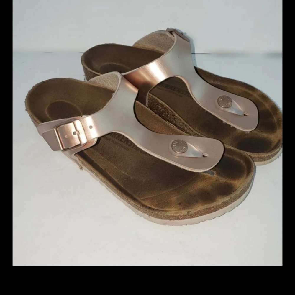 Birkenstock girls Gizeh metalic sandles sz 1.5